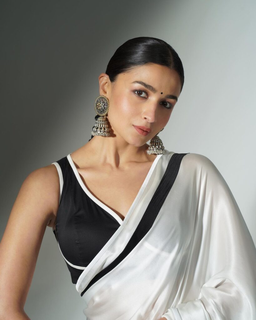 1367231 aliaabhatt16446704232772018886729633019259925762 1