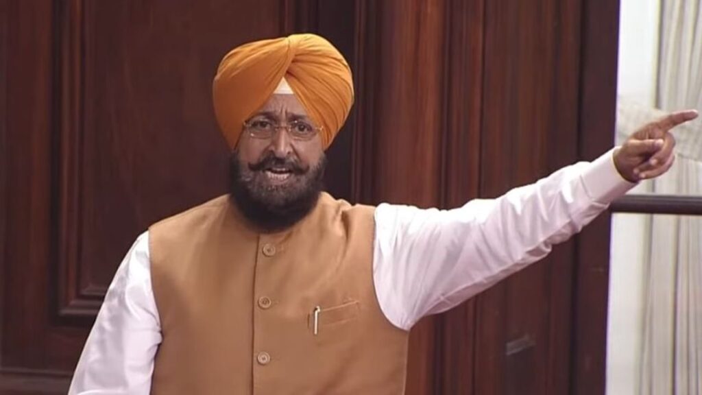 1367638 Pratap Singh Bajwa
