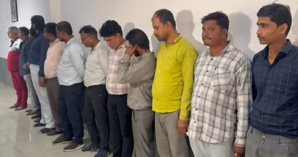 1368344 Surat Gang