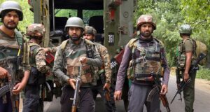 J-K में आतंकी ठिकाने का भंडाफोड़, पुलिस और सुरक्षा बलों ने कुंजेर में बरामद की आपत्तिजनक सामग्री