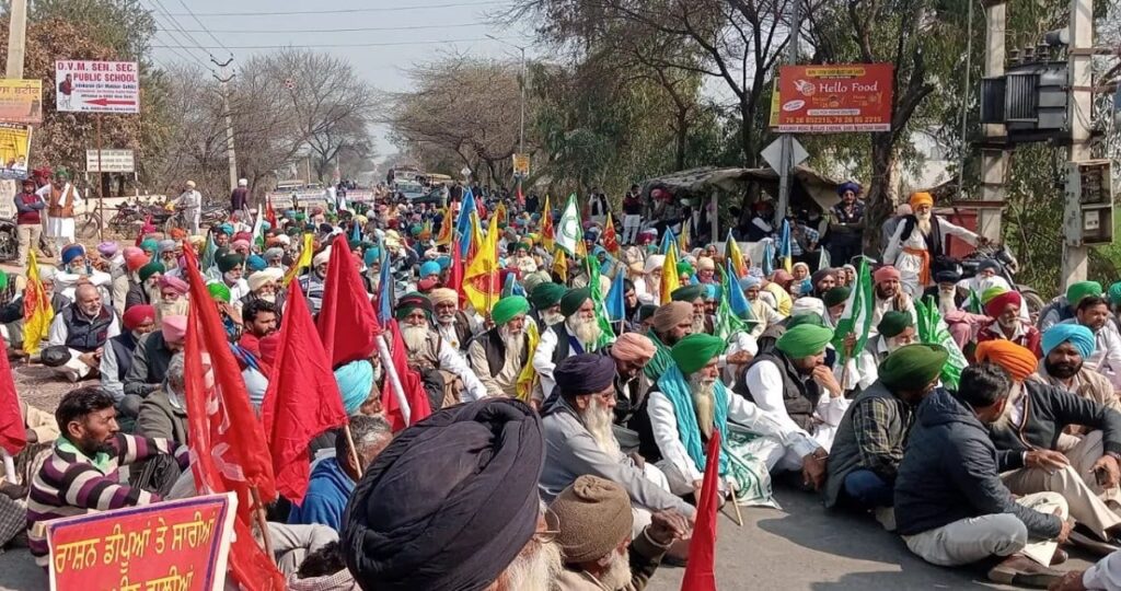 1369012 Farmers Protest