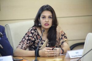 किसानों के साथ हो रहा अन्याय दुर्भाग्यपूर्ण: प्रियंका चतुर्वेदी
