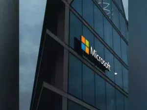 Microsoft ने Windows Copilot के लिए नया टास्कबार UI और कीबोर्ड शॉर्टकट लॉन्च किया