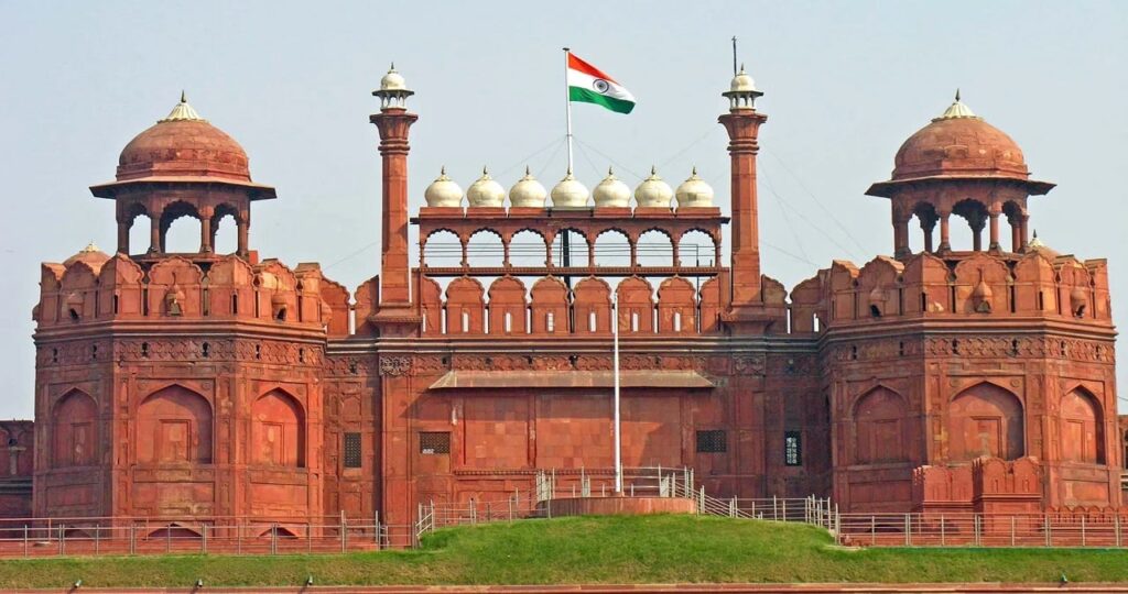 1370520 Red Fort