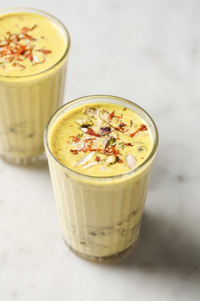 1370638 masala doodh recipe