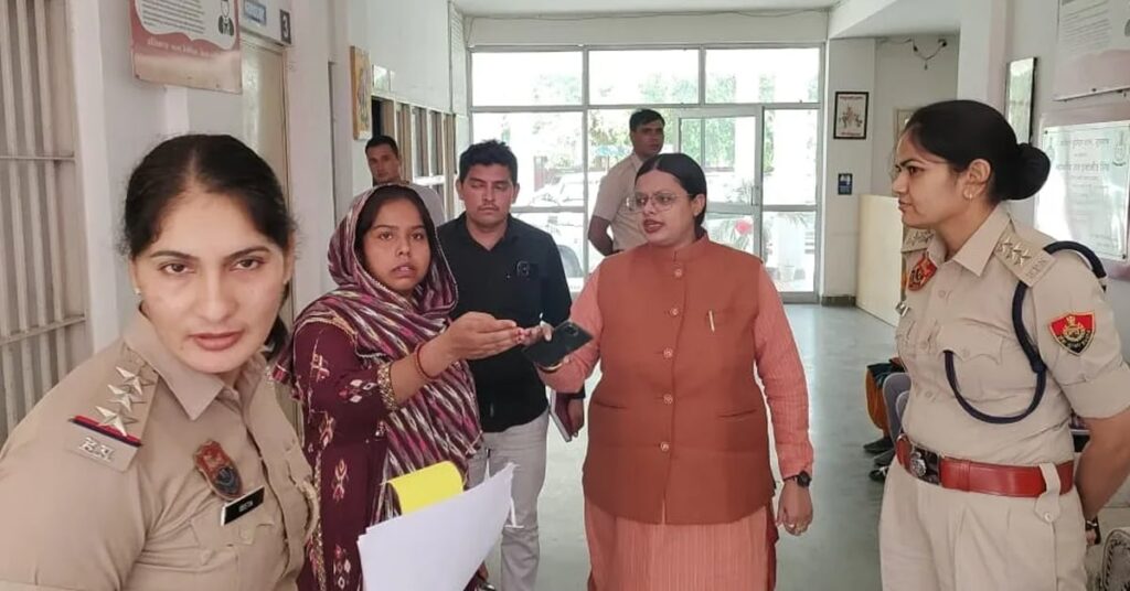 1370877 Haryana Women Commission Vice President Sonia Agarwal