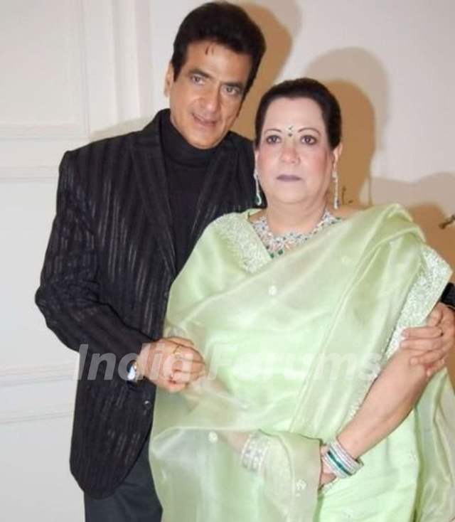 1371535 1374 jeetendra with wife shobha kapoor