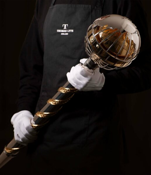 1371609 bespoke gold and silver mace 517x600 1