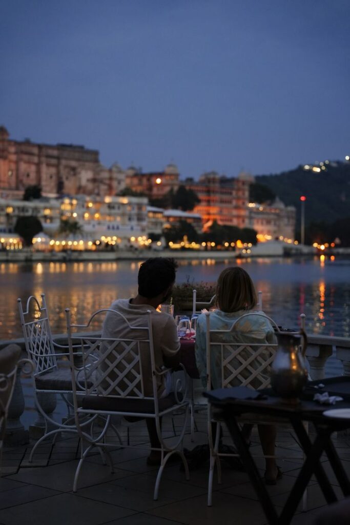 1371849 udaipur night light