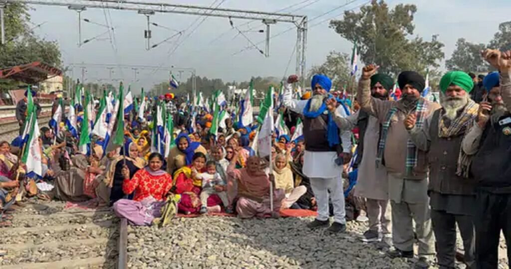 1371891 Kisan Rail Roko Andolan