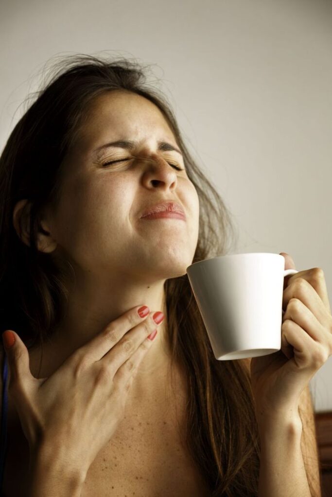 1372143 How a Sore Throat Is Treated