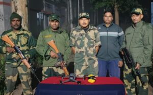 पंजाब सीमा पर बीएसएफ ने तीन ड्रोन और हेरोइन की खेप पकड़ी