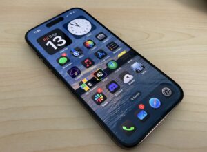 जानिए iPhone, कार में जी मचलने और उलटी आने से कैसे रोक पाएगा