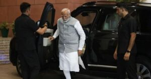 प्रधानमंत्री मोदी ने कुवैत दौरा समाप्त कर नई दिल्ली के लिए प्रस्थान किया