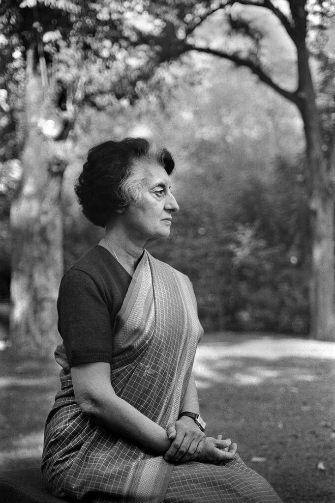 1373353 INDIRA GANDHI
