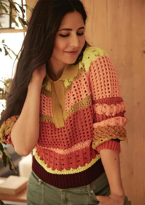 1374833 Woollen Sweater