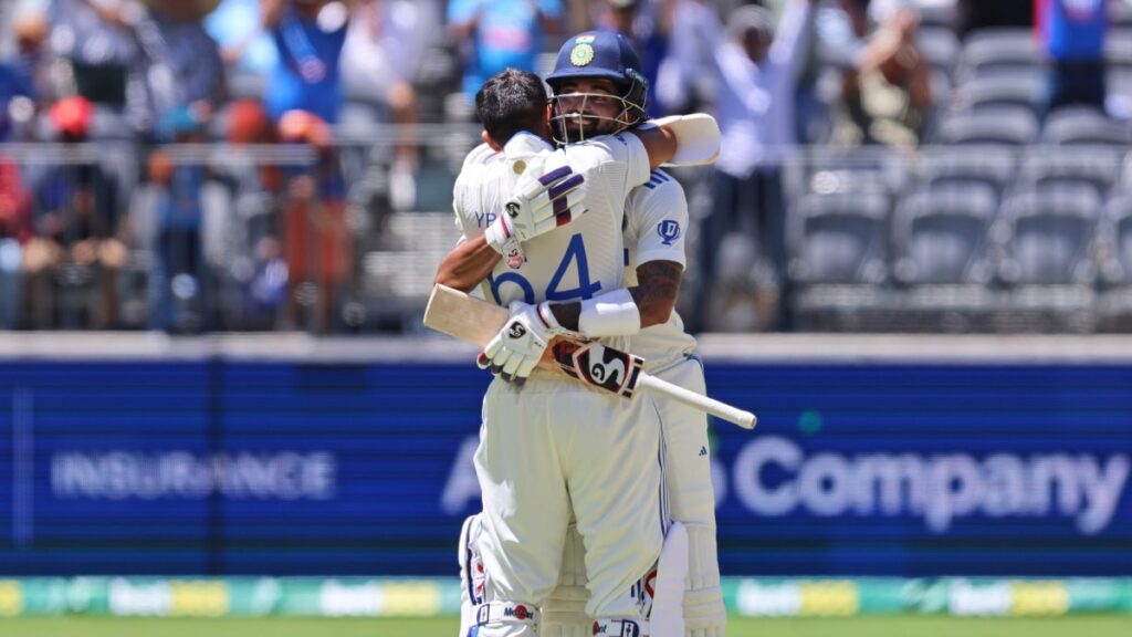 1374995 kl rahul yashasvi jaiswal hug ind vs aus 1st test 2nd innings ap feature 2024 11 764cad0b4577fbc2a83283c283fc0a73 16x9