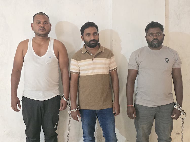 1375483 accused0