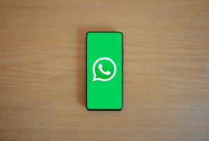Tech Tips: कहीं आपका व्हाट्सएप भी तो नहीं हुआ हैक, कैसे पहचाने और बचें
