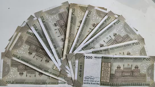 1376255 29i368goindian currency notes 500 rs