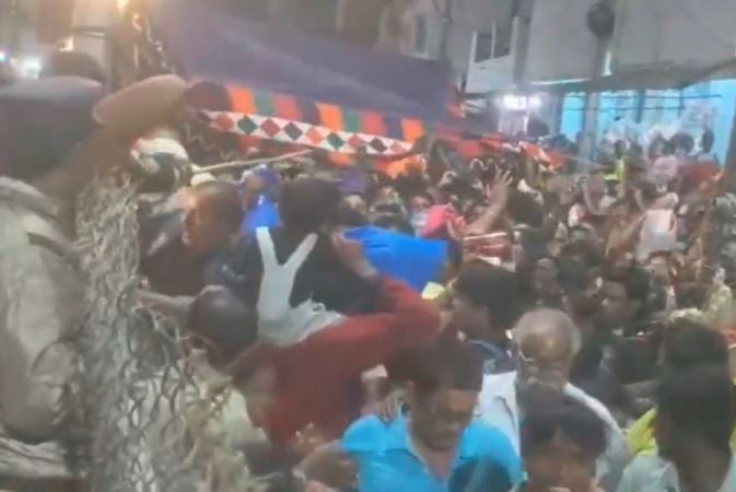 1376293 mandir