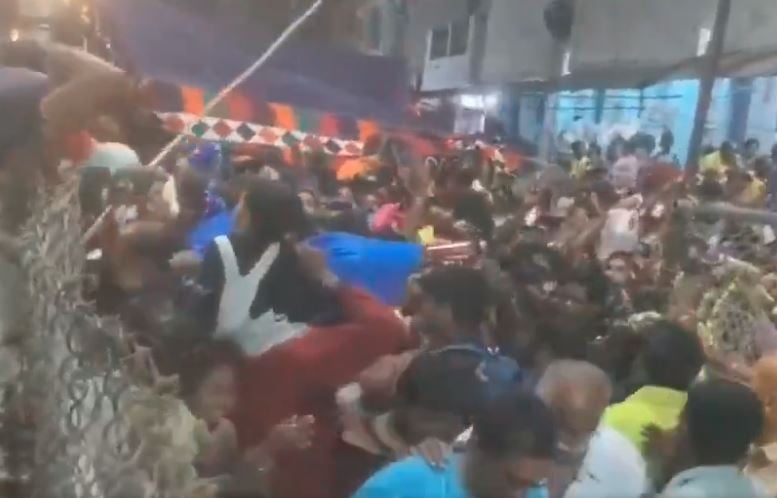 1376301 mandir 3