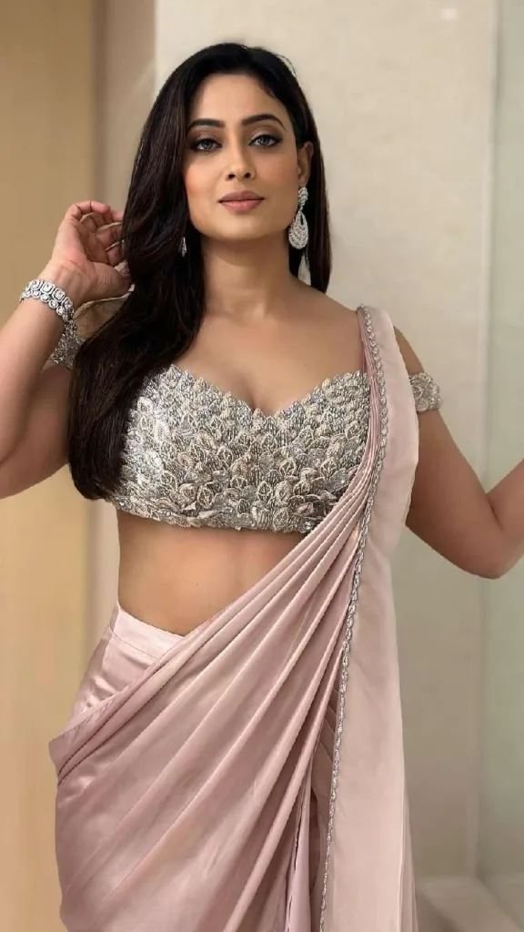 1376513 Shweta Tiwari 7