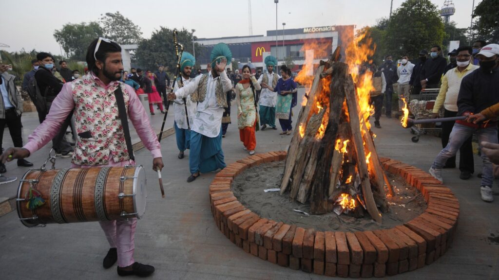 1376843 lohri