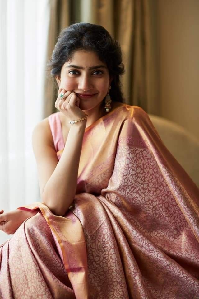 1377019 Sai Pallavi Sarees 10
