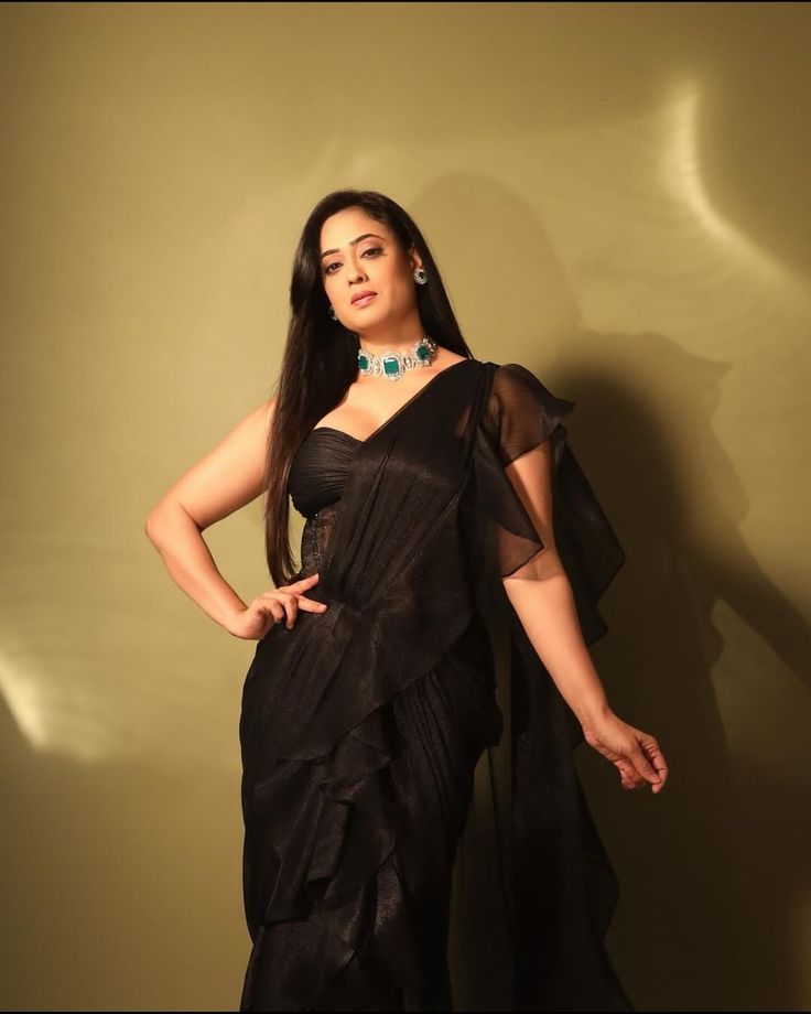 1377517 Shweta Tiwari