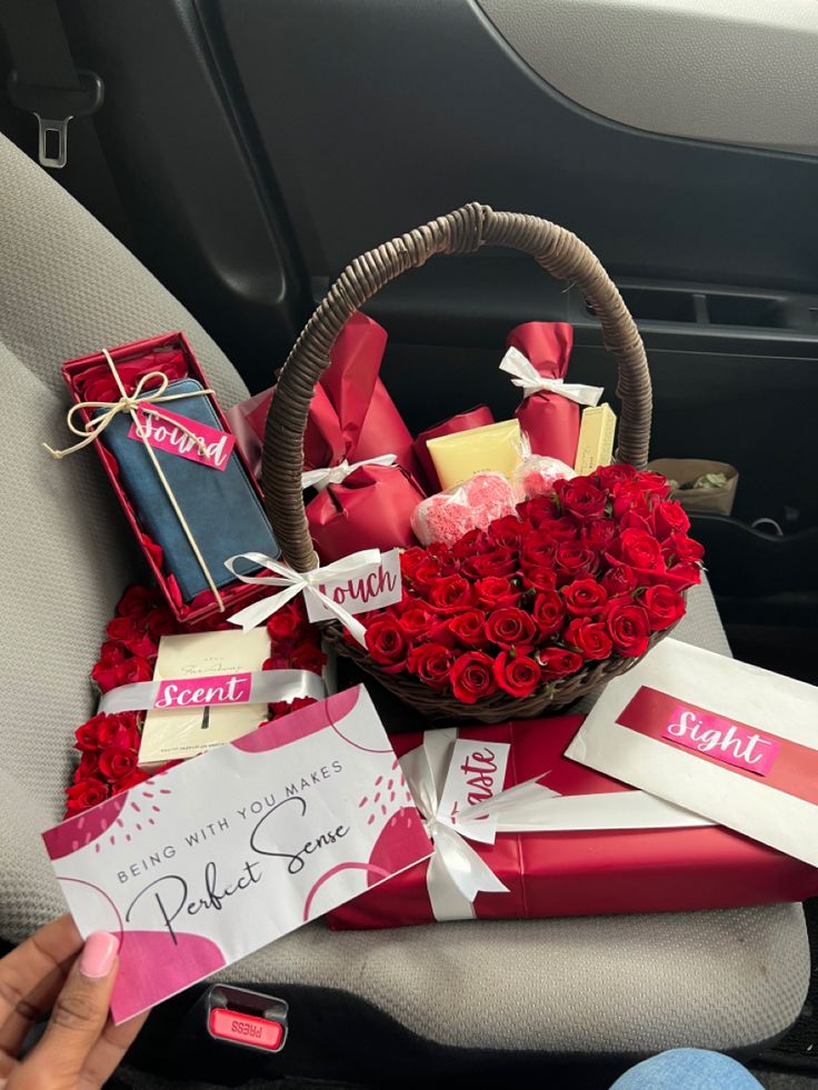1377631 valentines day gifts 1