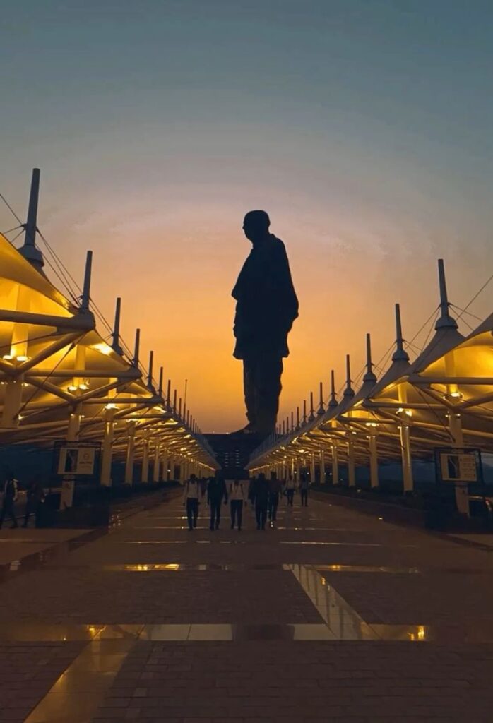 1377815 Statue of unity
