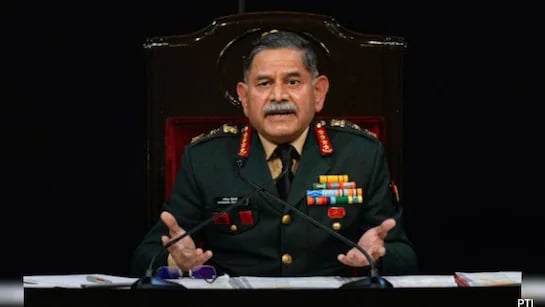 1377907 r10pgqngarmy chief gen upendra