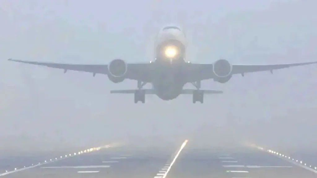 1377949 delhi fight airport