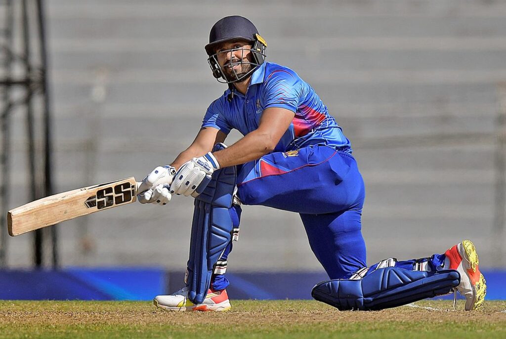1377967 Karun Nair 24
