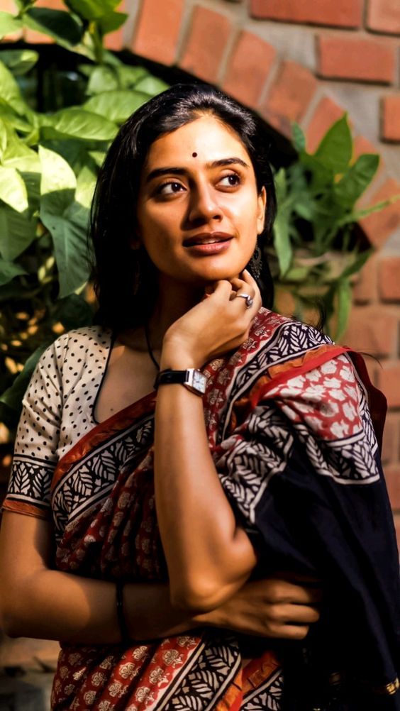 1378525 Sushmita Bhatt