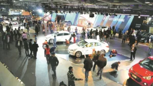 Auto Expo 2025 में दिखी शानदार गाड़ियों की झलक, 90 वाहन लॉन्च