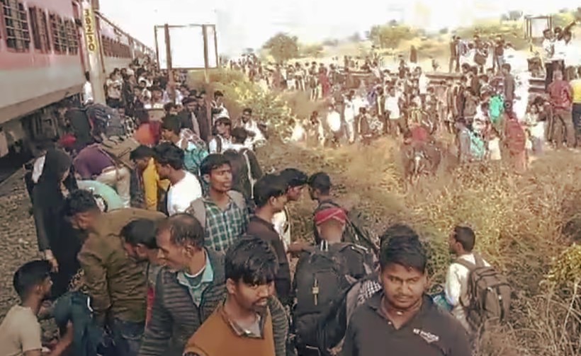1379581 6791d52f83fb8 jalgaon train accident 233539509