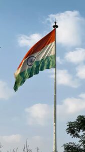 Republic Day 2025 Wishes: इस रिपब्लिक डे अपनों को भेजें ये देशभक्ति भरे संदेश