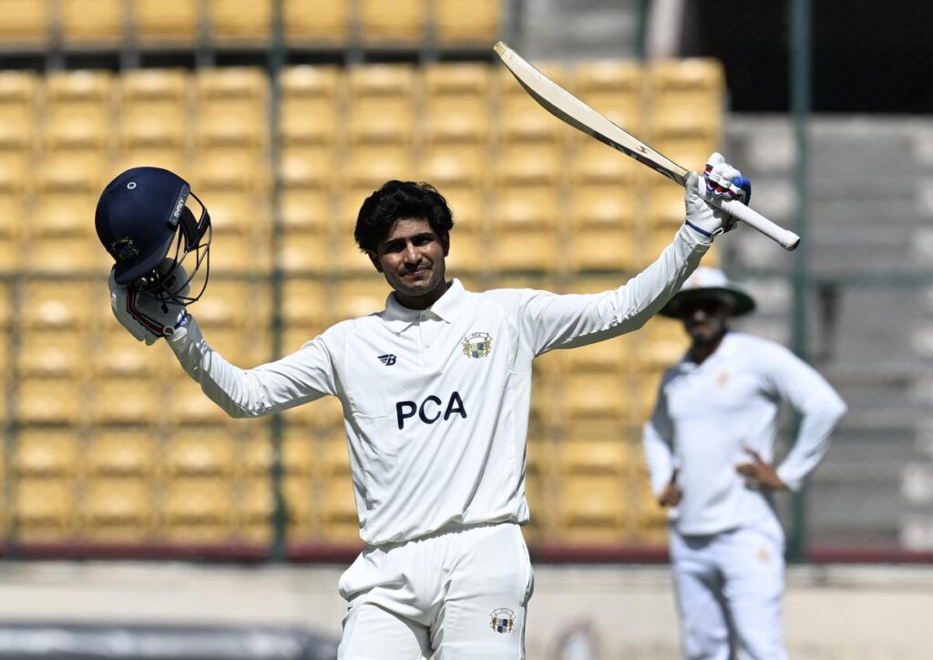 1379887 ShubmanGill03