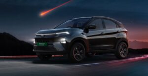 TATA NEXON CNG डार्क एडिशन: पैनारोमिक सनरूफ से लेकर क्लाइमेट कंट्रोल तक