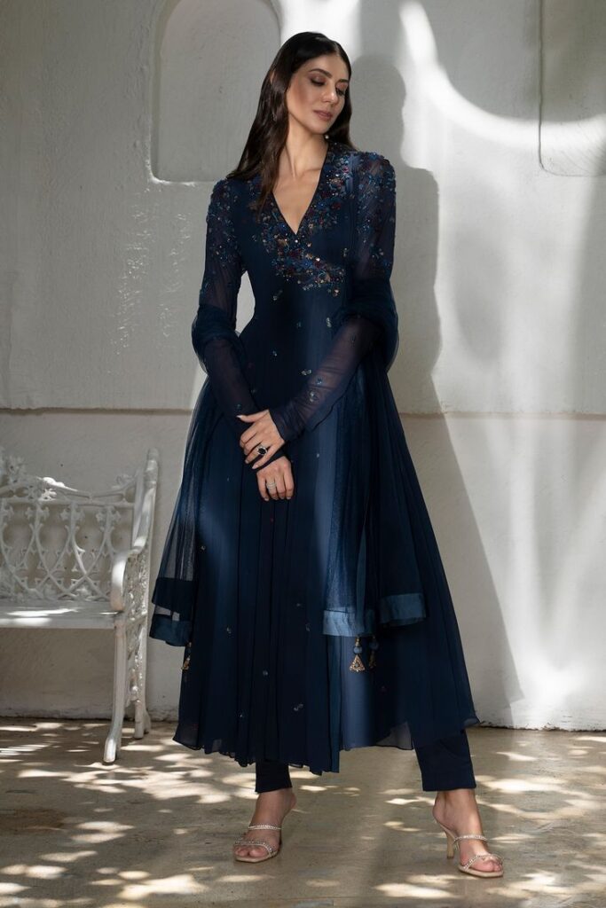 1380383 Anarkali Suit Design 2