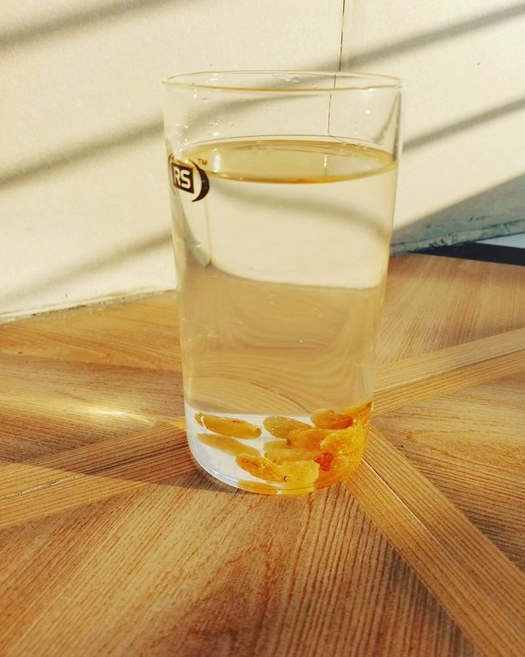 1380461 raisin water