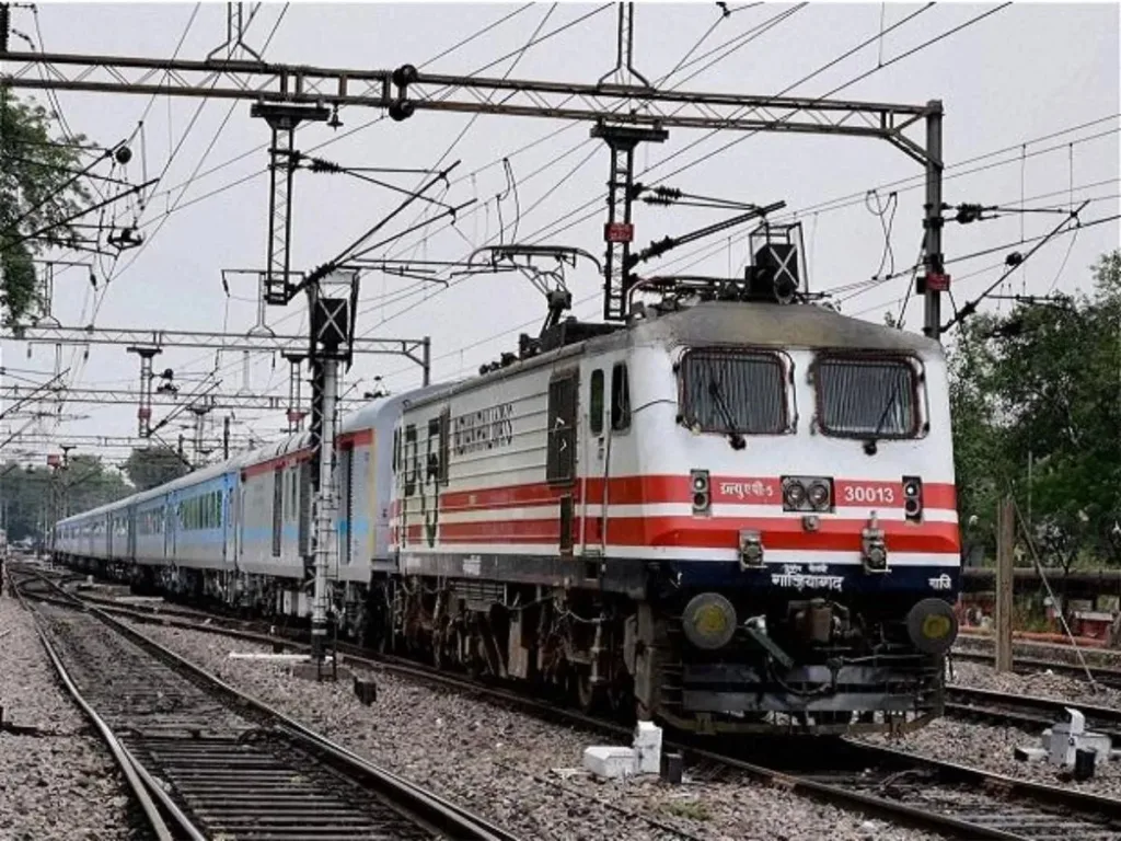 1380533 Indian Railway