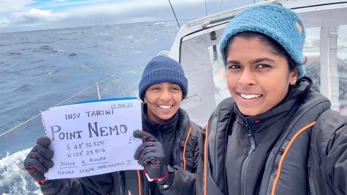 1380607 lt cdr dilna k and lt cdr roopa a crossed point nemo the oceanic pole of inaccessibility 302729994