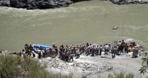 खनन माफिया के खिलाफ जाना पड़ा महंगा, माफिया ने SDM पर किया हमला, तोडा दांत