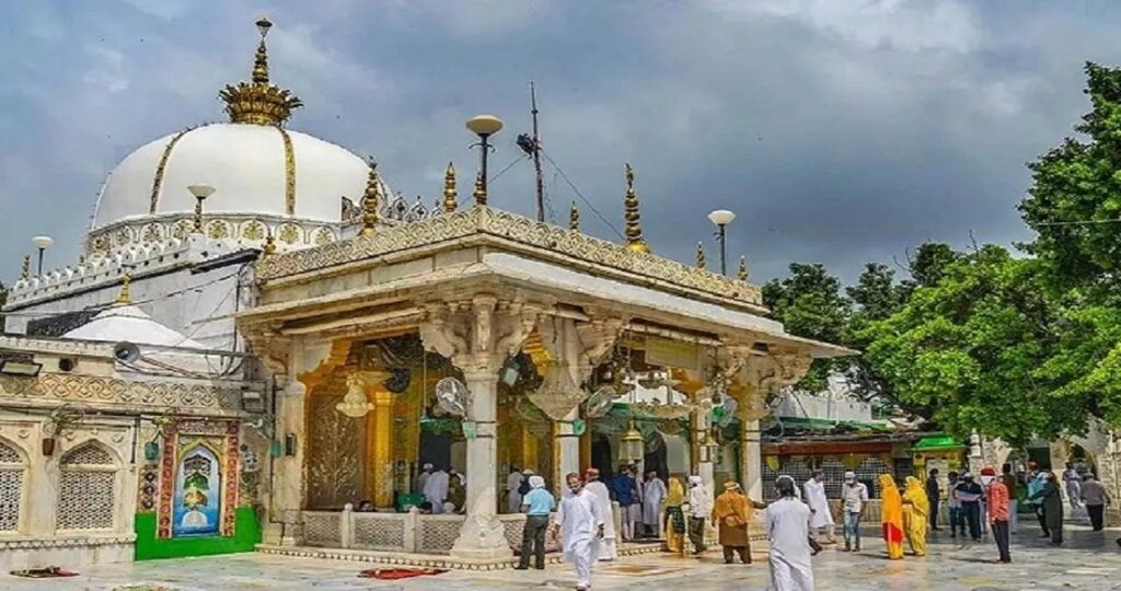 1383801 Ajmer Sharif Dargah