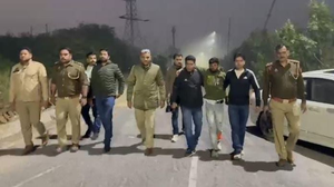 बदमाशों और नोएडा पुलिस के बीच मुठभेड़, चार गिरफ्तार