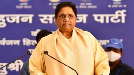 1384905 Mayawati