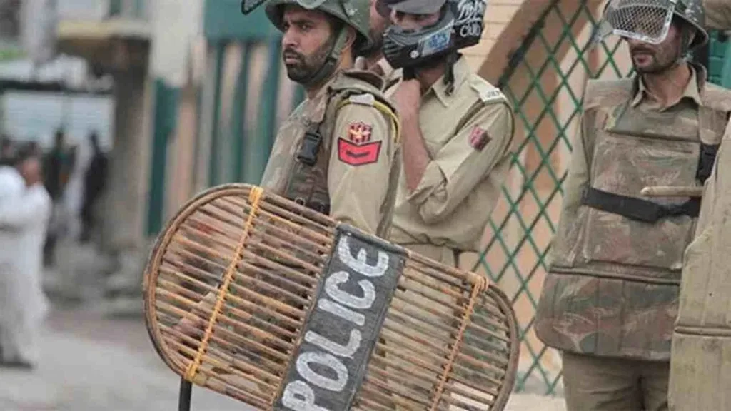 1384961 jammu kashmir police 1